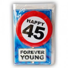 Carte de vœux avec badge à épingler 'Happy 46'